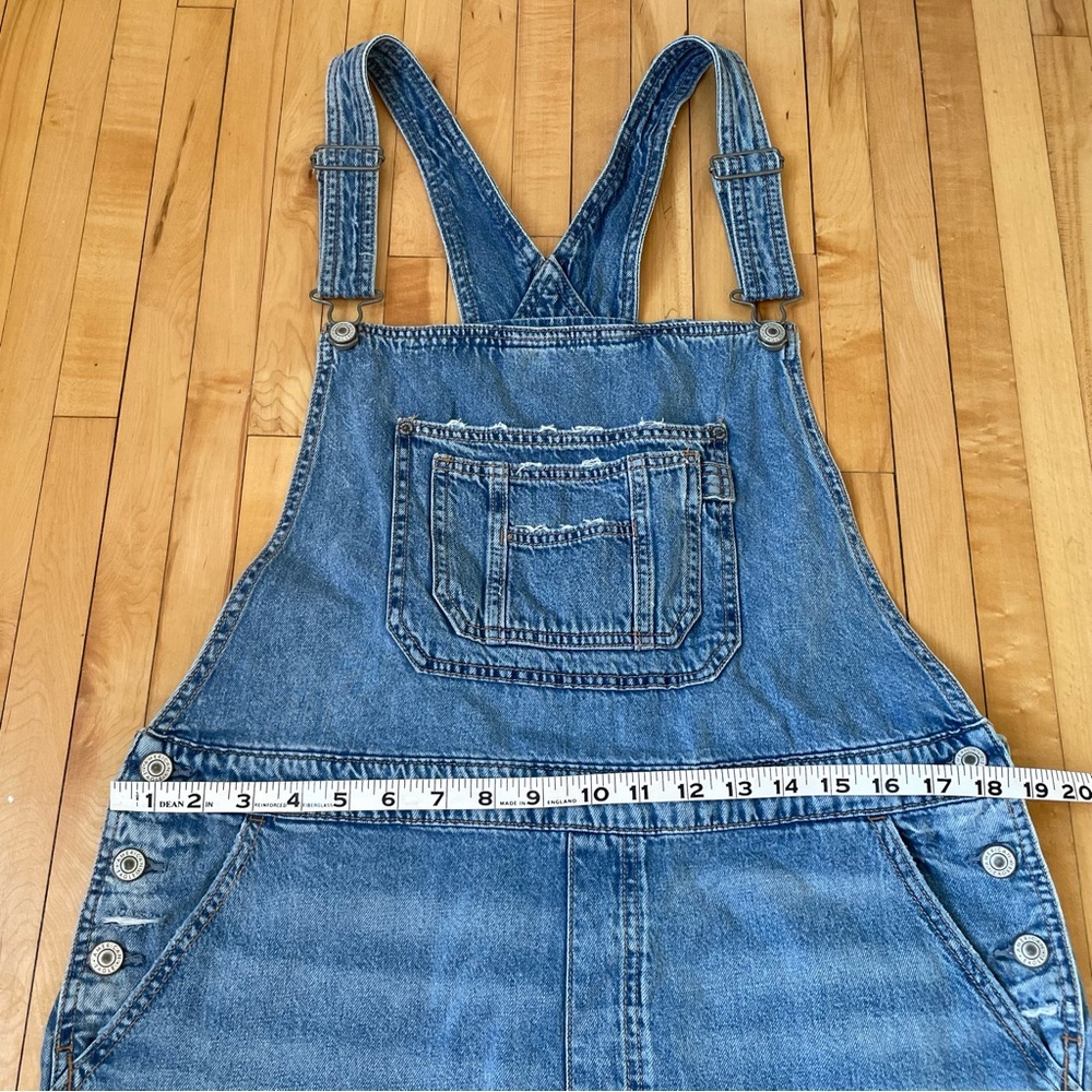 American Eagle Outfitters 90s boyfriend Denim Short Overalls - Picture 3 of 7